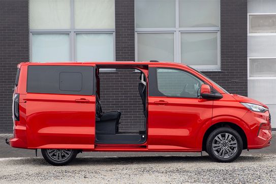 Ford Tourneo Custom L1H1 Titanium X AT