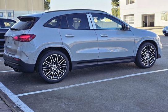 Mercedes GLA 220 4-Matic AMG Line