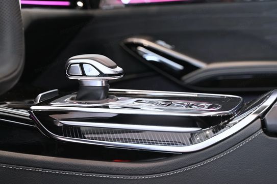 Hongqi H9 Deluxe 2.0T MHEV DSG