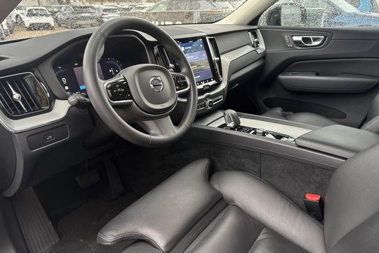 Volvo XC60 B4 B Plus Dark