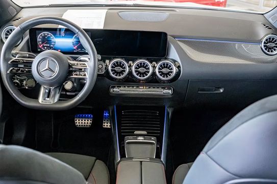 Mercedes GLA AMG 35 4-Matic