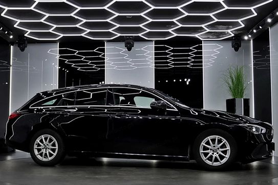 Mercedes CLA Shooting Brake 180