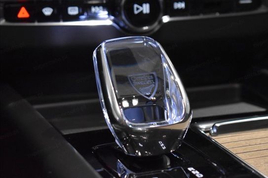 Volvo XC60 B5 B AWD Plus Dark