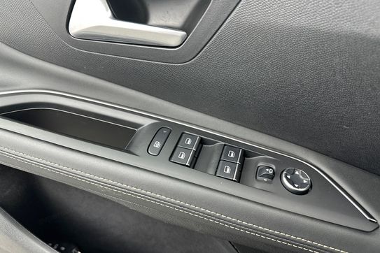 Peugeot 3008 GT 1.6 Hybrid e-EAT8