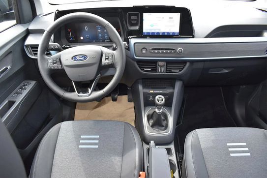 Ford Tourneo Courier Active