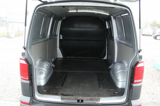 Volkswagen Transporter TDI L2H1 Edition