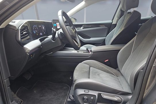 Volkswagen Passat 1.5 TSI  DSG