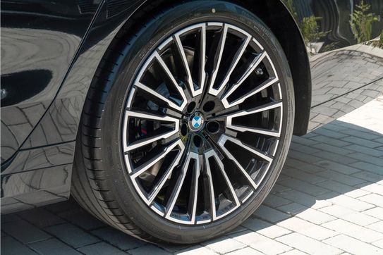 BMW Seria 7 740d xDrive M Sport