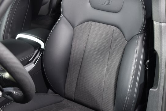Audi Q7 55 TFSI e quattro S Line