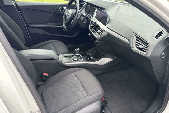 BMW Seria 1 118i Advantage