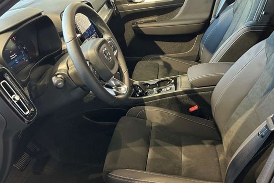Volvo XC40 B3 Plus Dark