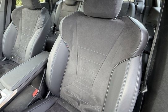 BMW iX1 eDrive20 M Sport