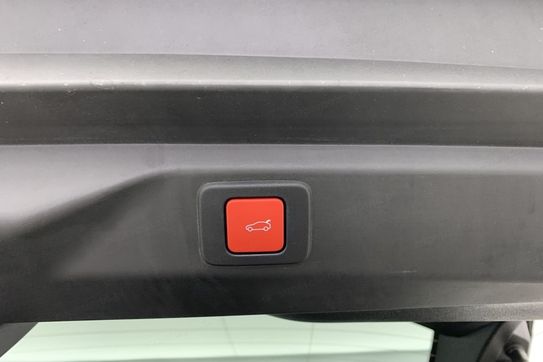 Peugeot 3008 GT 1.2 mHEV e-DCS6