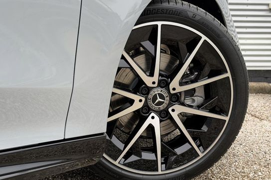 Mercedes CLA 220 4-Matic AMG Line