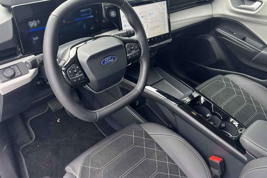 Ford Puma Premium 46.8 kWh