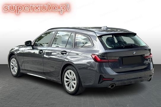 BMW Seria 3 318i