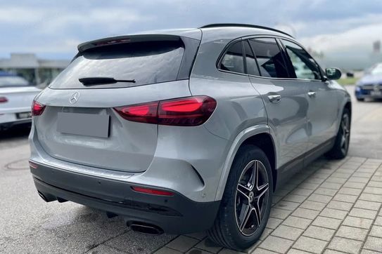 Mercedes GLA 200 AMG Line