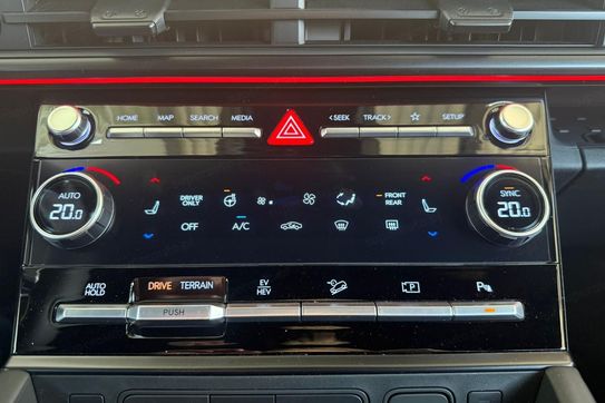 Hyundai Santa Fe CALLIGRAPHY 1.6 PHEV T-GDI 4WD AT