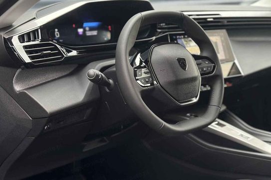 Peugeot 308 Allure 1.2 mHEV e-DCS6