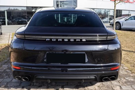 Porsche Panamera 4 E-Hybrid