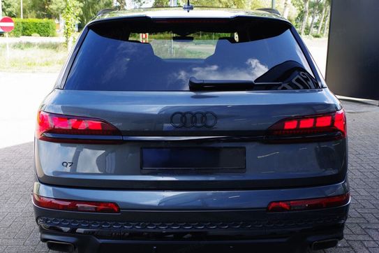 Audi Q7 TDI quattro S Line