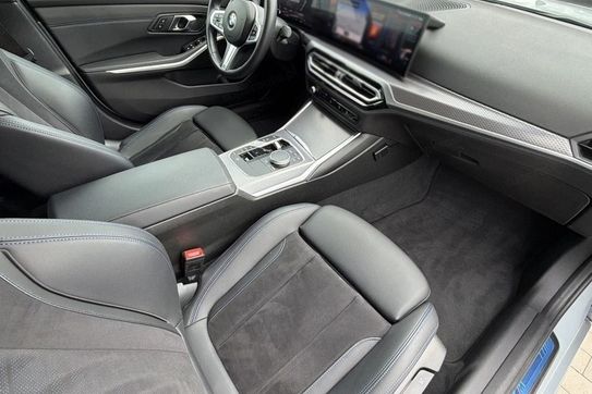 BMW Seria 3 318i M Sport aut
