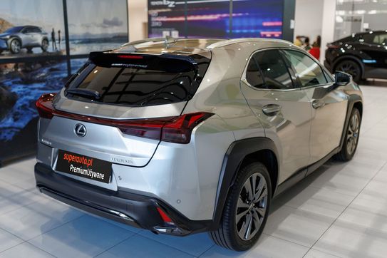 Lexus UX 300h F Sport Design