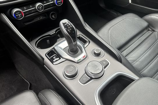 Alfa Romeo Giulia 2.0 Turbo Veloce Q4 aut
