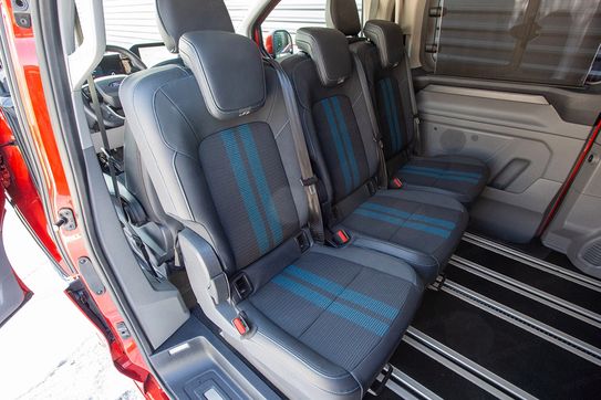 Ford Tourneo Custom L1H1 PHEV Sport AT