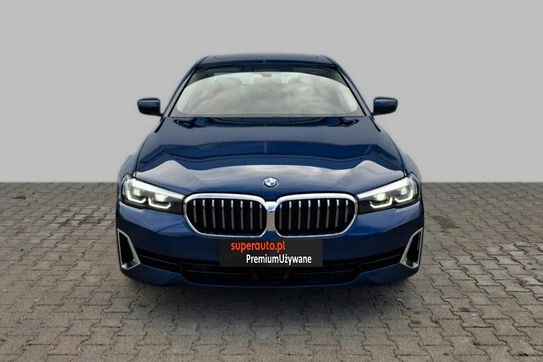 BMW Seria 5 530d xDrive Luxury Line