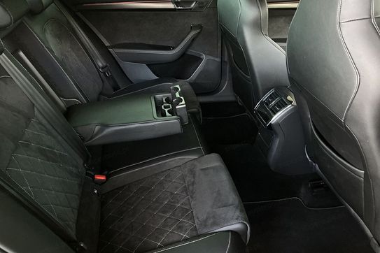 Skoda Superb 2.0 Tdi Scr Sportline Dsg