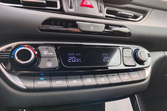 Hyundai i30 1.5 T-GDI 48V Smart DCT