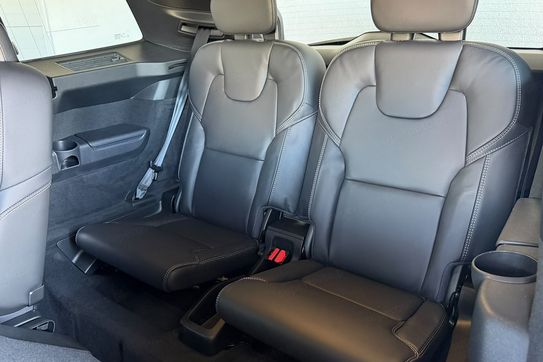 Volvo XC90 T8 AWD Plug-In Hybrid Ultra Black Edition 7os