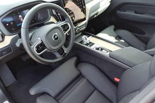 Volvo XC60 B5 B AWD Plus Dark aut