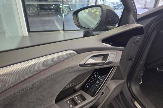 Audi A6 E-tron quattro Avant