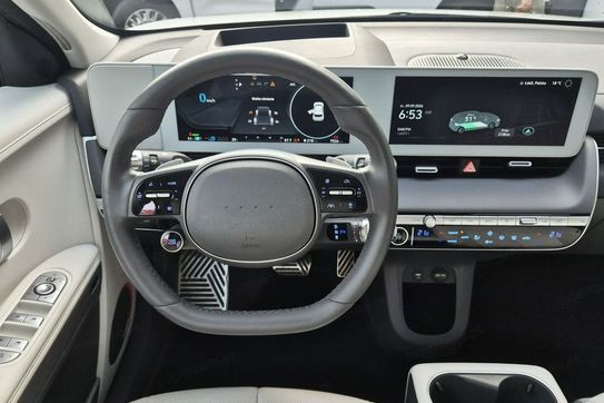Hyundai Ioniq 5 4WD Uniq