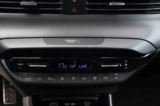 Hyundai Bayon 1.0 T-GDI Smart Black DCT