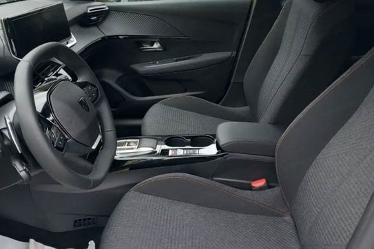 Peugeot 208 Business 1.2 mHEV e-DCS6