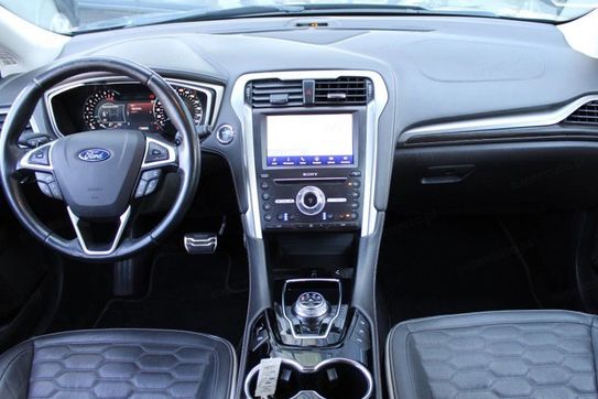 Ford Mondeo 2.0  Vignale AWD