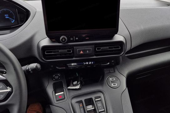 Peugeot Rifter Long L2H1 MPV Allure AT8