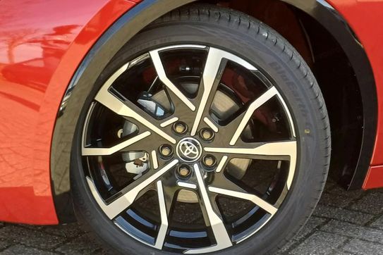 Toyota Prius Prestige 2.0 Hybrid Plug-in