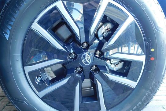 Toyota bZ4X Style EV