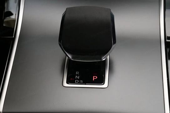 Land Rover Range Rover Velar P400e Dynamic SE