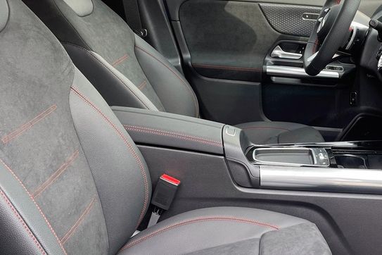 Mercedes GLA 200 AMG Line