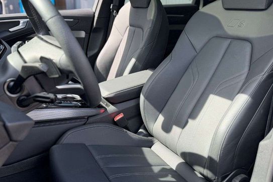 Audi A6 TDI quattro S line Avant