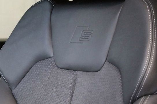 Audi Q5 55 TFSI e quattro S Line