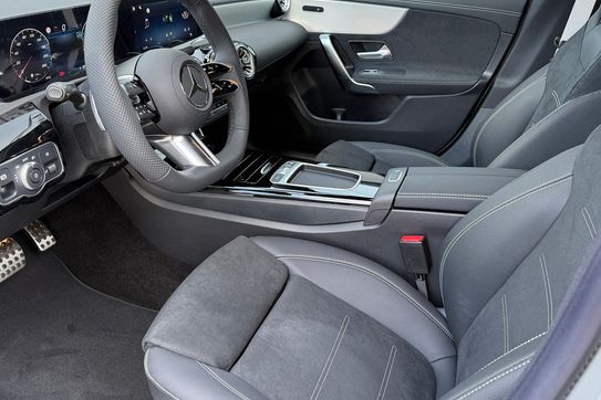 Mercedes CLA 200 AMG Line Shooting Brake