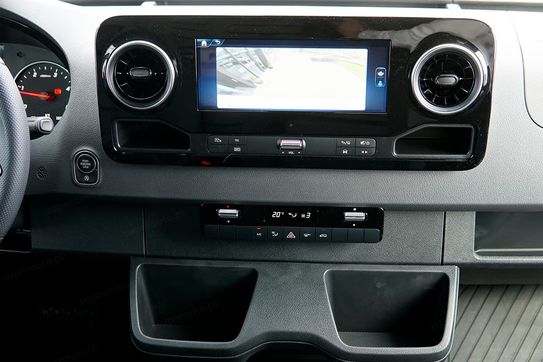 Mercedes Sprinter 317 CDI PRO Długi 9G-Tronic