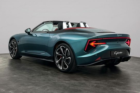 MG Cyberster 77kWh RWD Czarny Dach