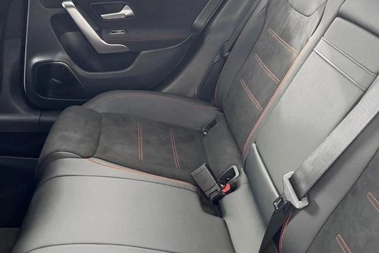 Mercedes CLA 250 4-Matic AMG Line